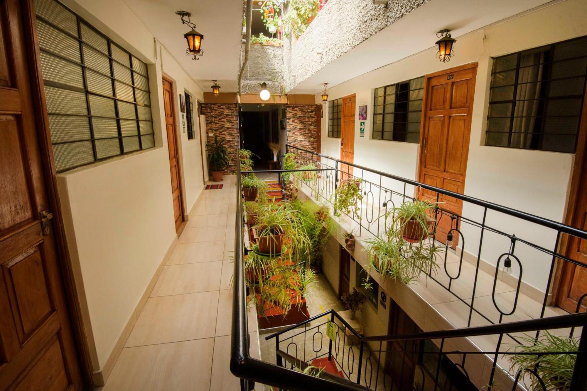 Hotel Virgen Del Carmen - Huaraz Bagian luar foto