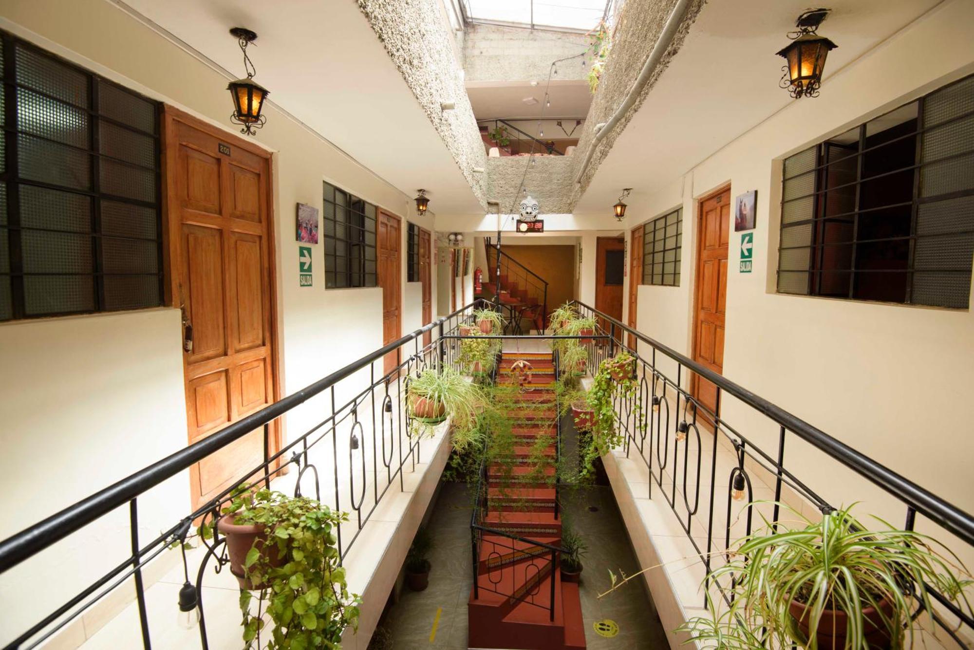 Hotel Virgen Del Carmen - Huaraz Bagian luar foto
