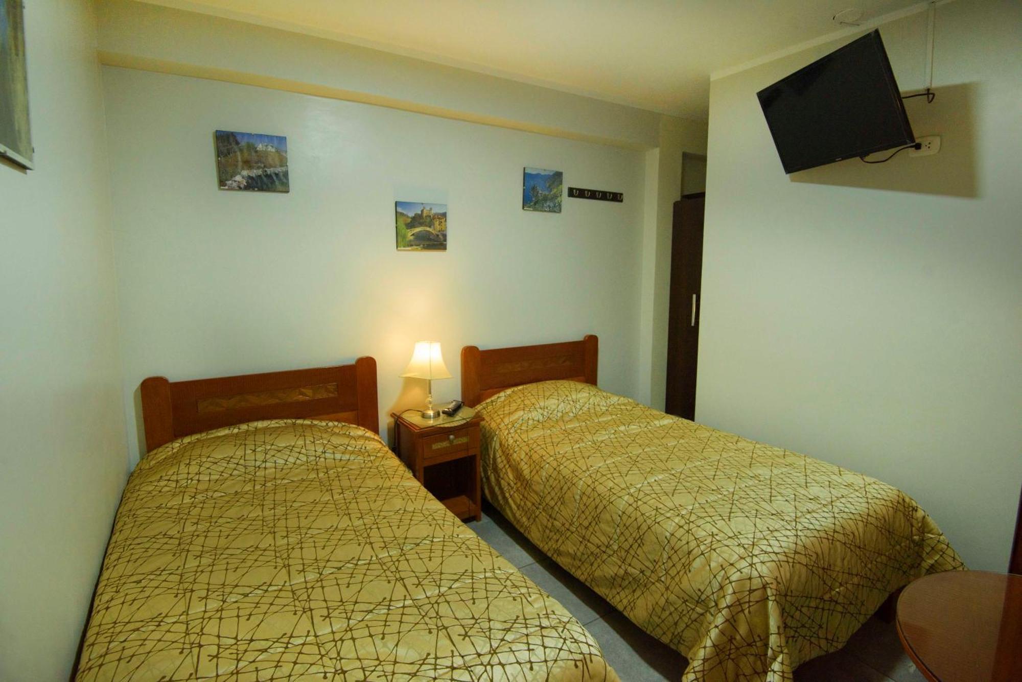 Hotel Virgen Del Carmen - Huaraz Bagian luar foto