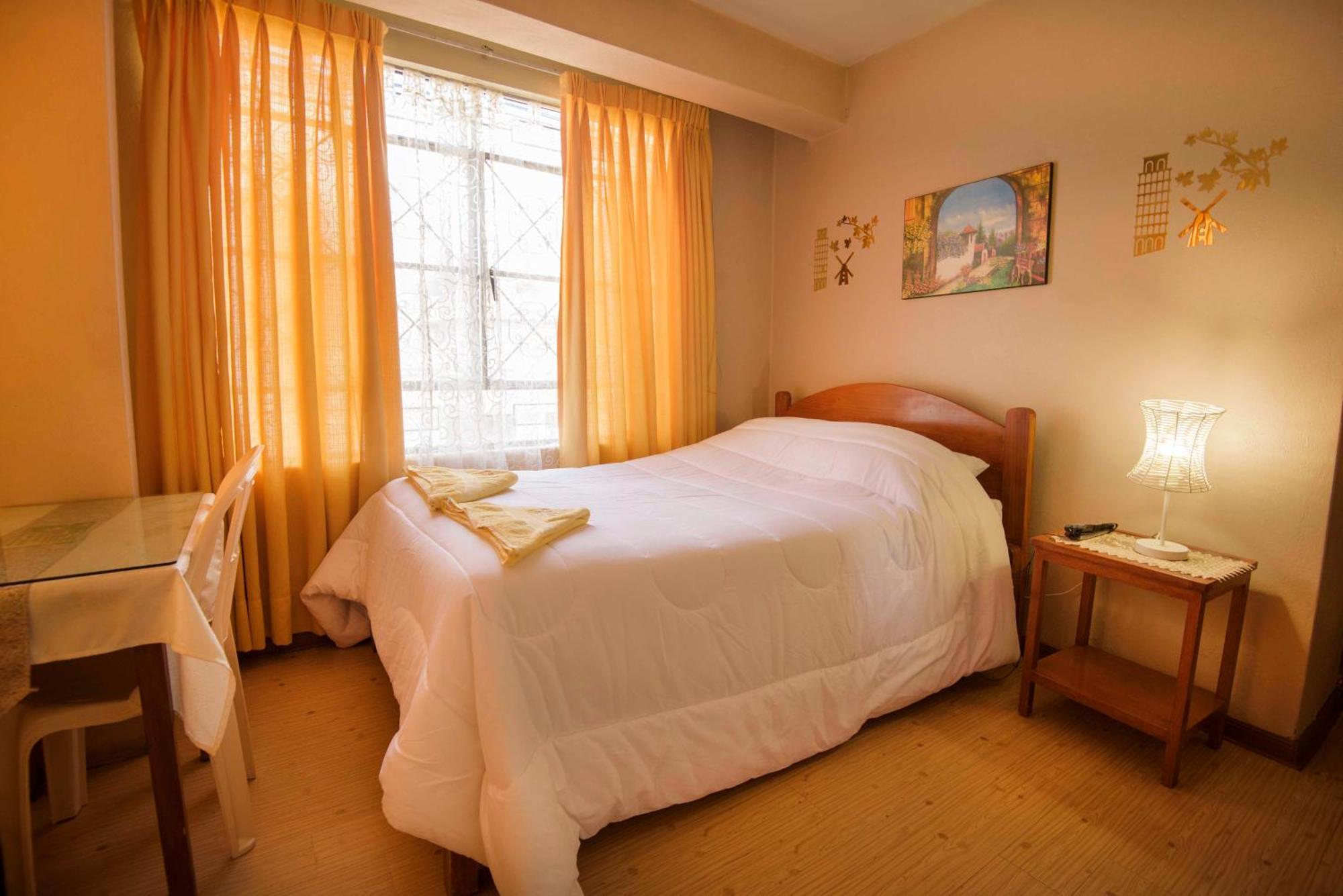 Hotel Virgen Del Carmen - Huaraz Bagian luar foto